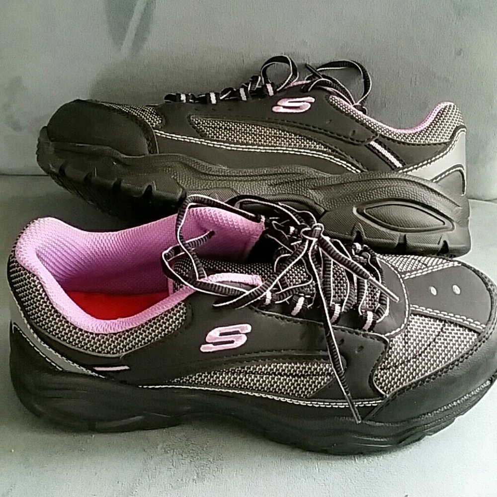 Steel toe sketchers